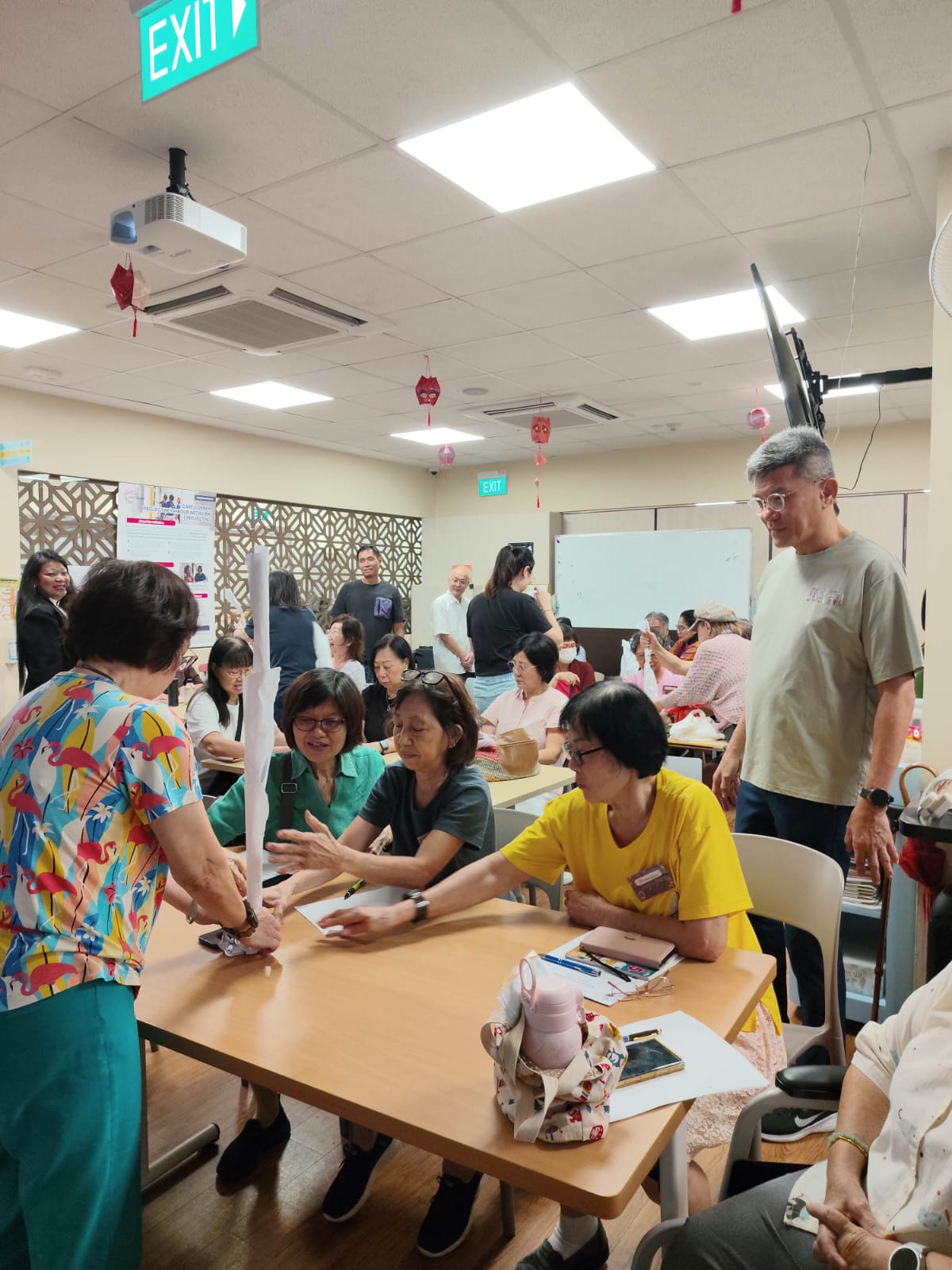 TikTok workshop with seniors